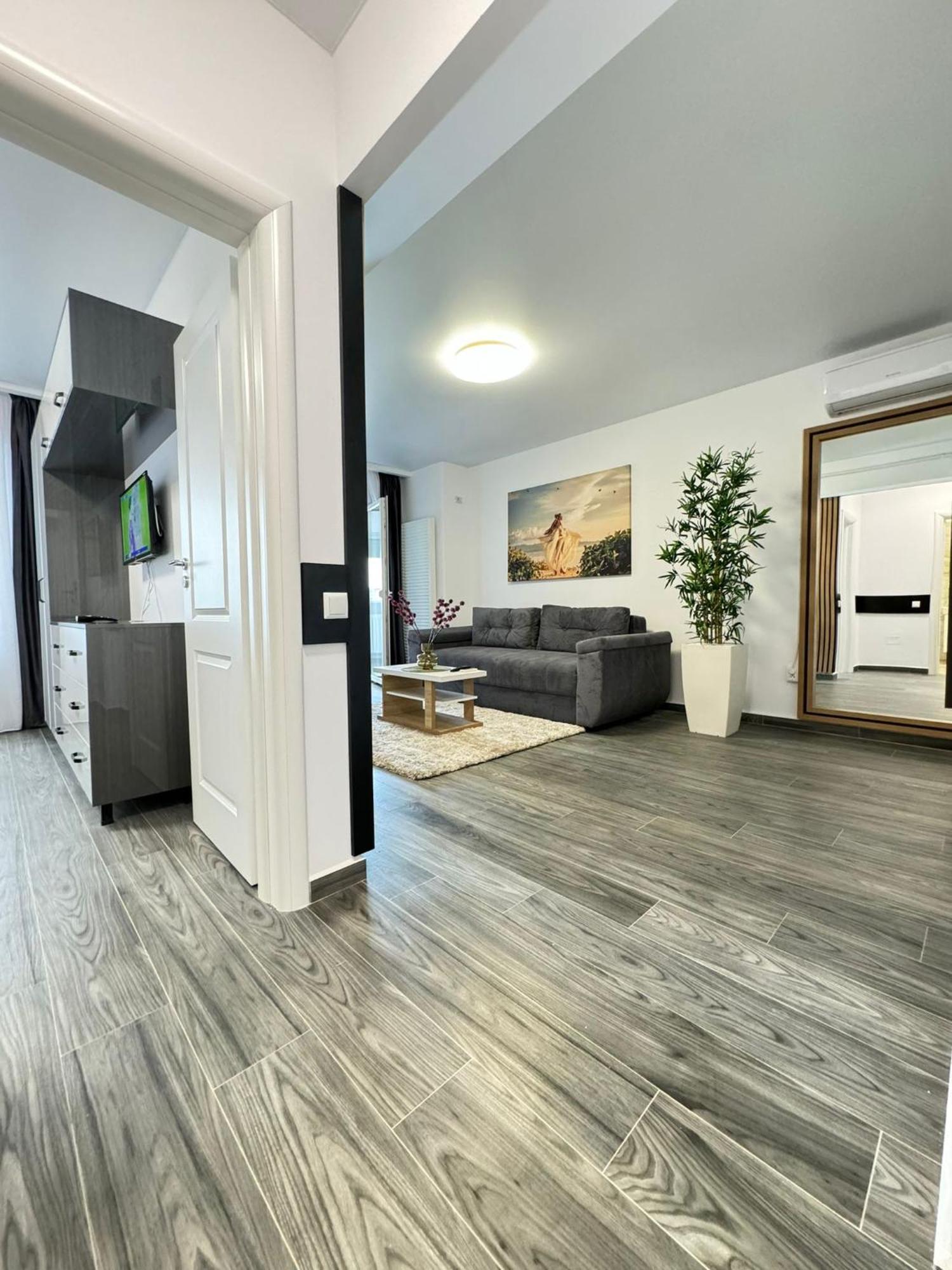 Luxury Glam Apartments Central Adress Bucuresti With Parking 外观 照片