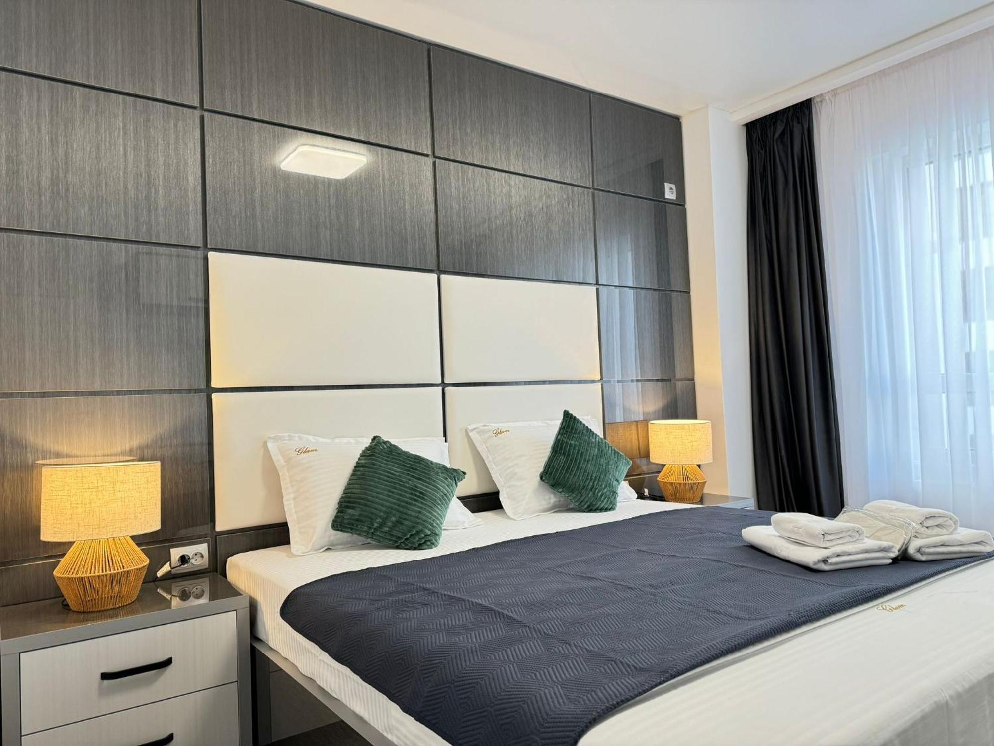 Luxury Glam Apartments Central Adress Bucuresti With Parking 外观 照片
